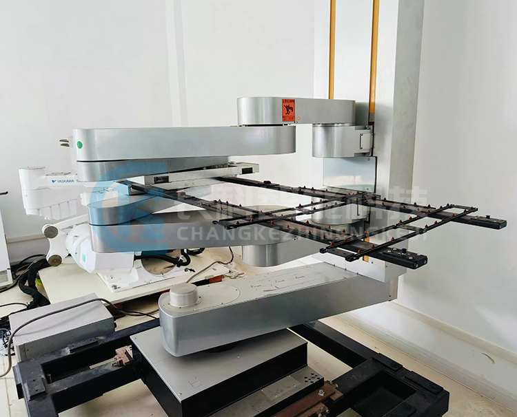 Sankyo三協(xié)面板搬運機器人SR9182EB032 Sankyo三協(xié)面板搬運機器人SR9182EB032